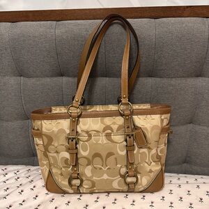 SOLD- Coach Optic Signature Monogram Canvas Tote Brown/Beige